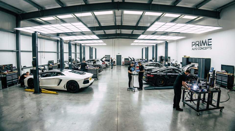 抖荫短视频视频：探秘修车改装工厂